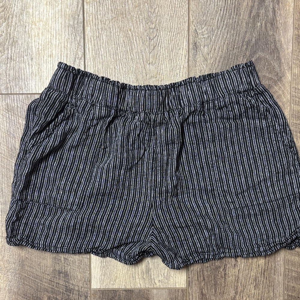 Time and Tru Black and Gray High Waist Shorts